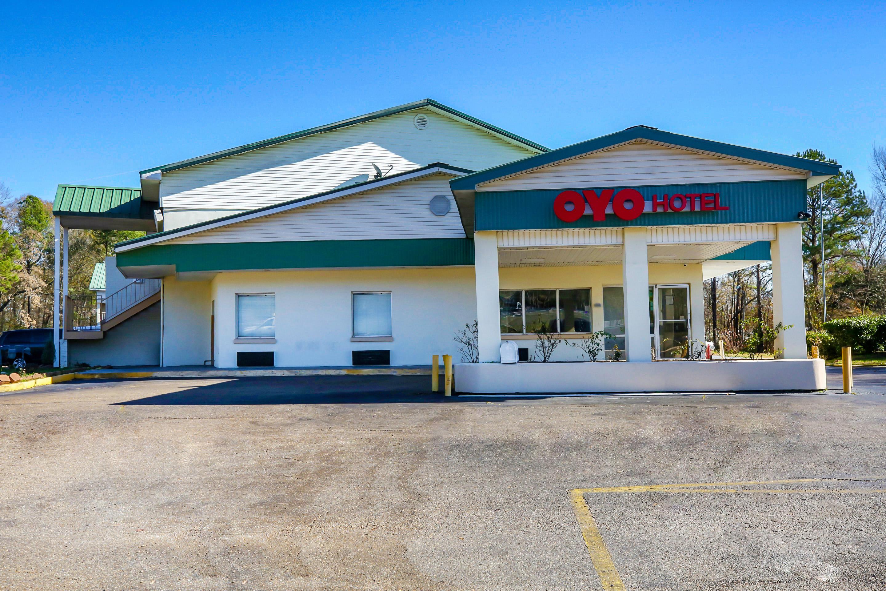 Oyo Hotel Jackson South I-55 Exterior photo